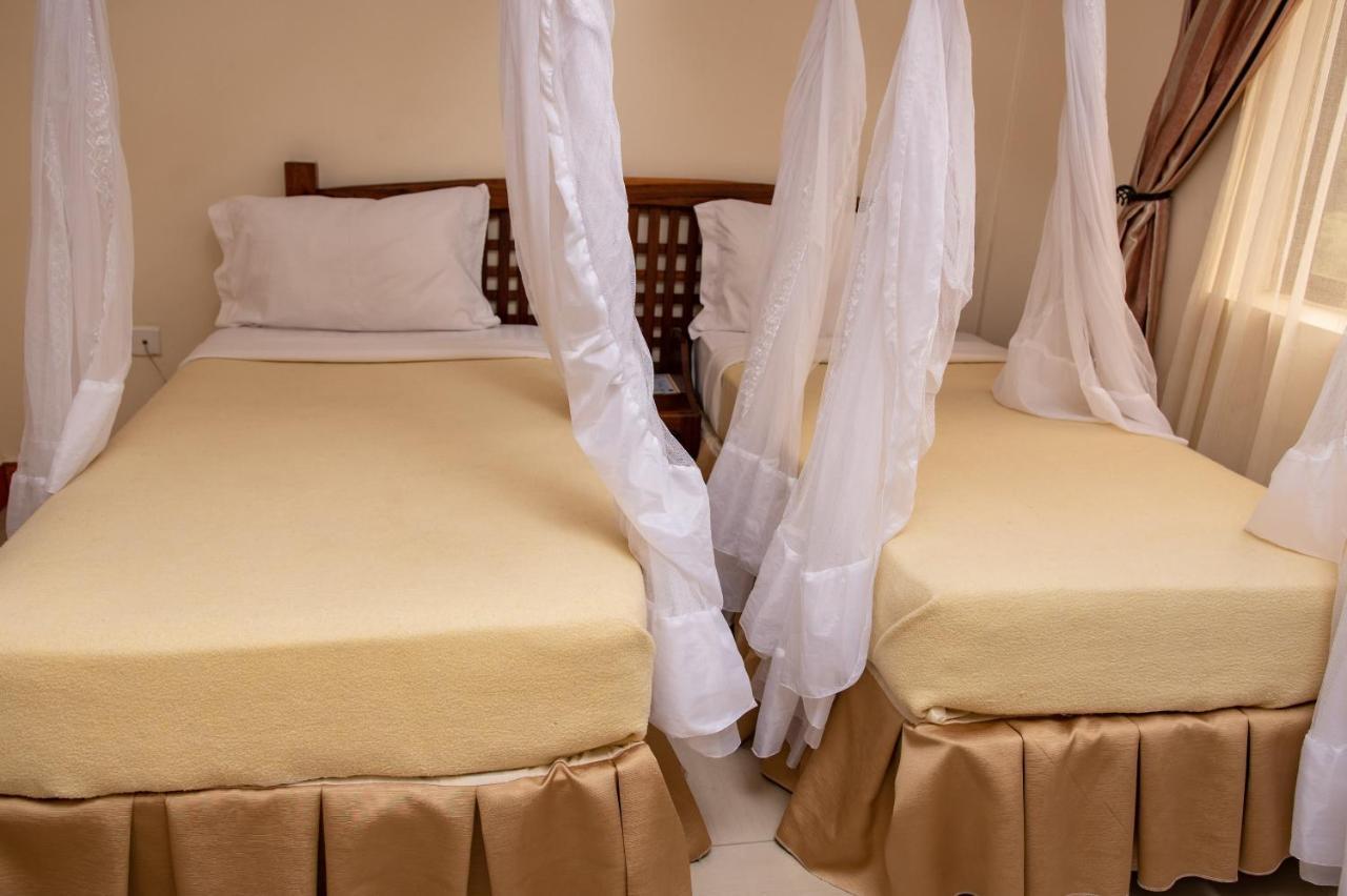 Briston Hotel Arusha Exterior foto