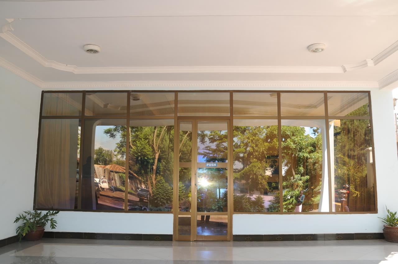 Briston Hotel Arusha Exterior foto
